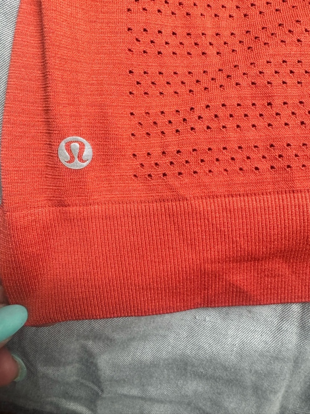 Lululemon Breeze By Long Sleeve Running Shirt Orange Perforated Seamless Size 4 - Picture 3 of 5
